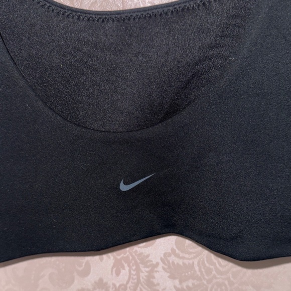 Nike Black Athletic Top - Picture 4 of 10